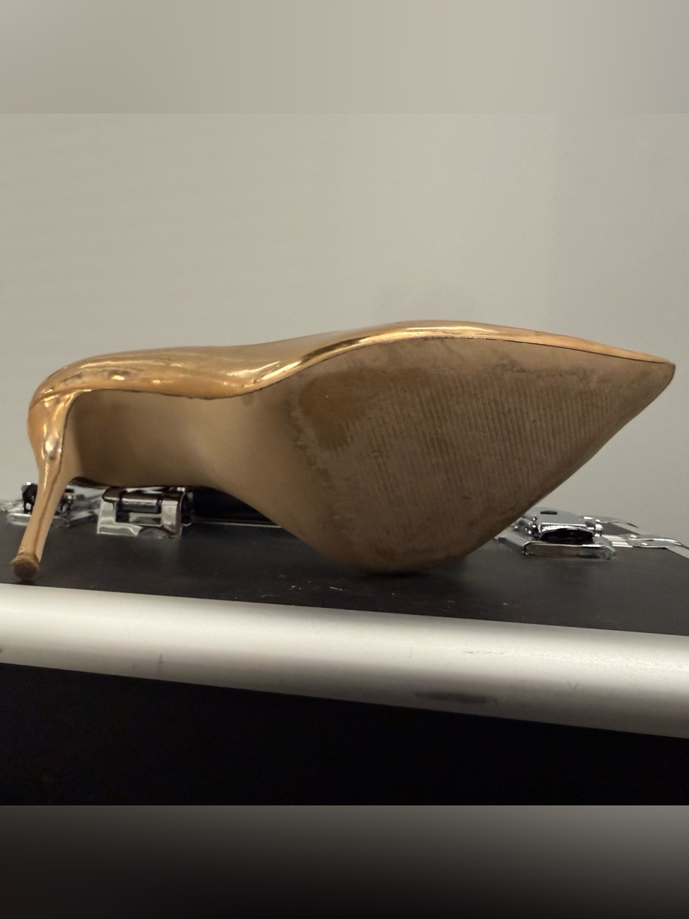 Steve Madden ROSE Gold Pointed-Toe Pumps - Picture 6 of 9